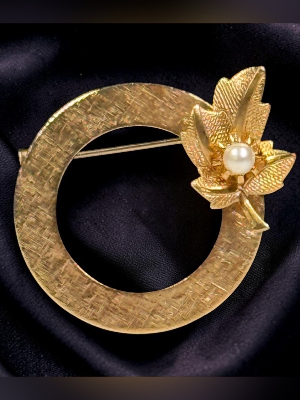 Gold Tone Circular Brooch with Faux Pearl on Leaf